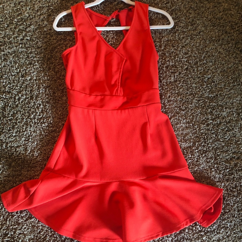 Coral dress - perfect for a Wedding.